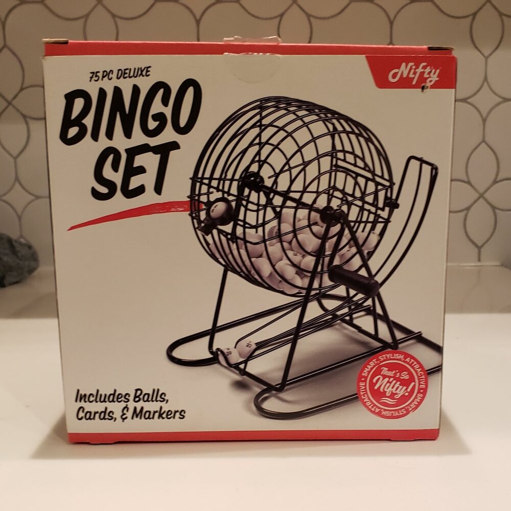 Nifty 75 pc Deluxe Bingo Game Set New in Box